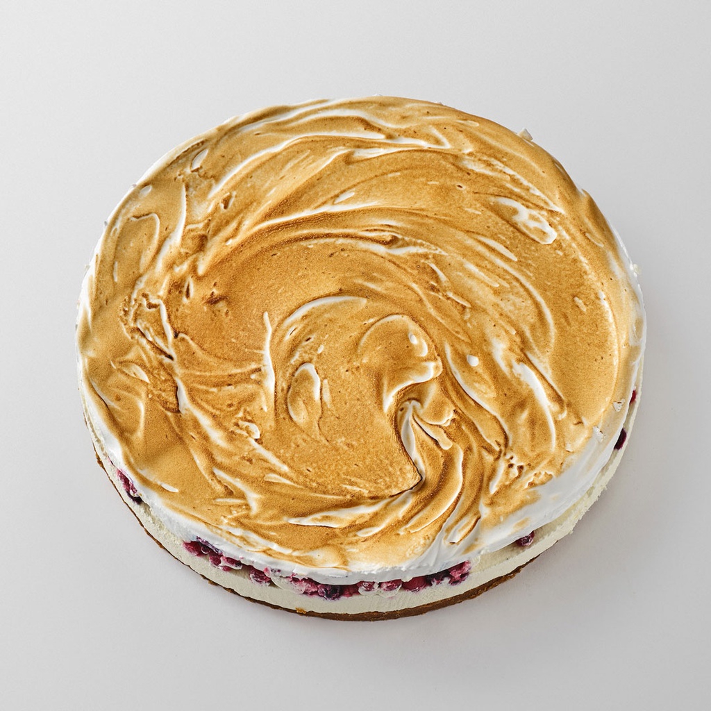 Red berry meringue